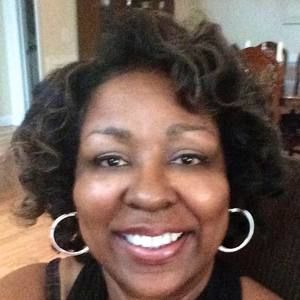 Meet your Posher, Lora